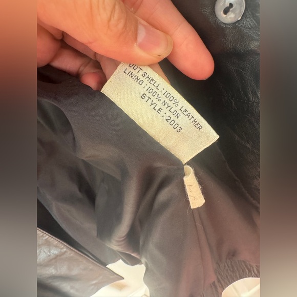 Vintage Classic  Bermans Leather Jacket Women’s Size 6 Black Fashion All Season - Picture 9 of 10